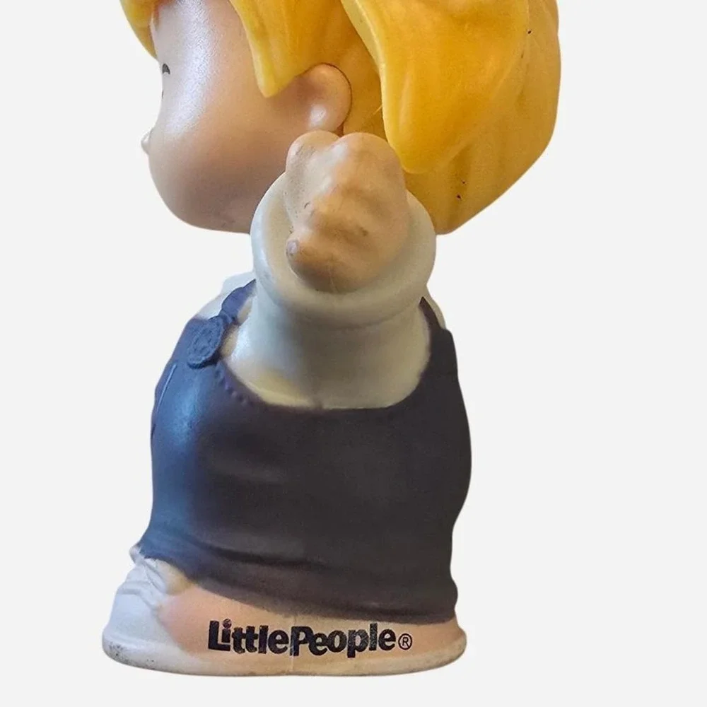 Little‎ people ET doll character